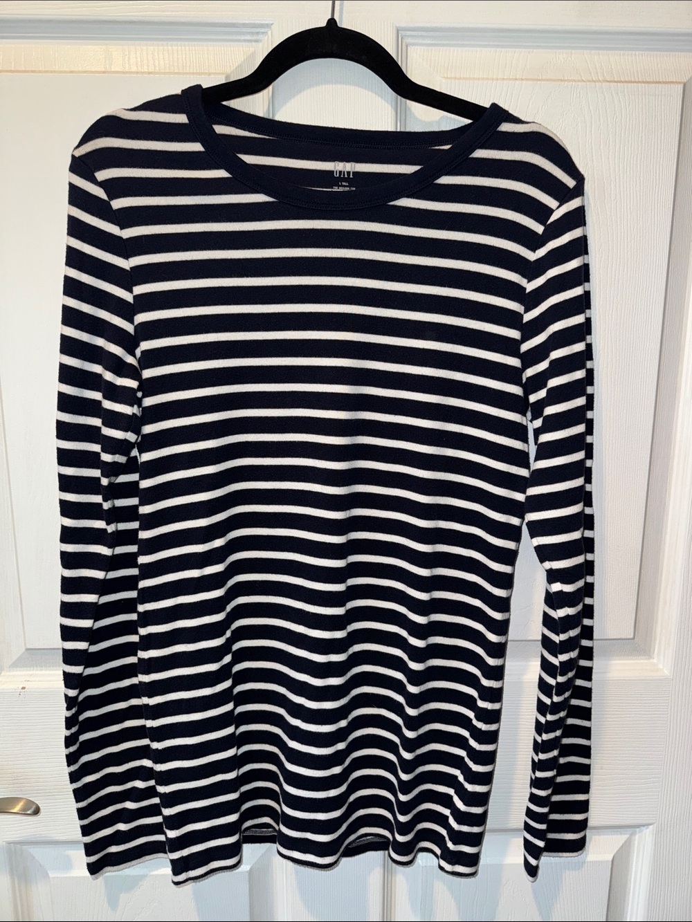 GAP Striped Navy and White Long Sleeve Tee L-Tall